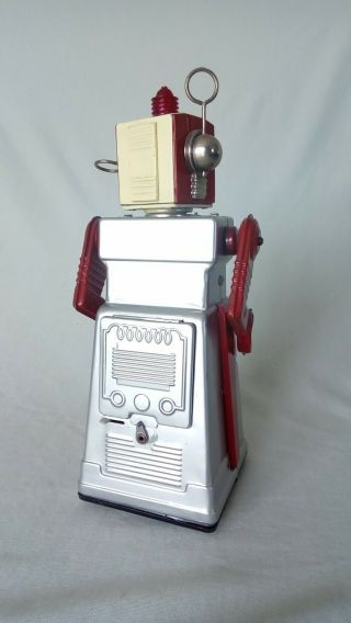 Vintage Tin toy robot Japan Chief Robotman 1960s Battery Operated KO.  YOSHIYA. 3