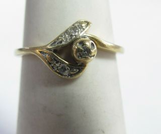 Vintage 14k Solid Gold Ring With A Flower Of Natural Diamonds