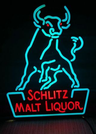 Vintage Schlitz Malt Liquor Lighted Sign Bull