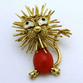 Vintage 18k Yellow Gold Large Crazy Cat With Blood Red Coral Charm/pendant
