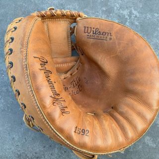 Vintage Wilson 1592 Professional Model Leather Baseball Catchers Glove Mitt Rht