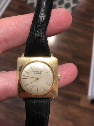 Vintage Universal Geneve Mechanical Watch,  18k Solid Gold,  Slim,  Cal 820,  Runs
