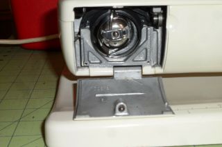Vintage Bernina Record 830 Electric Sewing Machine with Hard Case,  Foot Pedal 5