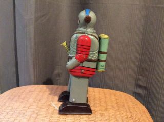VINTAGE JAPANESE NOMURA SPACE COMMANDO WIND - UP ROBOT 1956 2