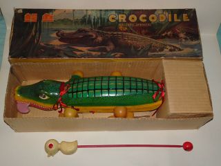 Red China Crocodile Alligator Battery Operated Vintage Tin Toy 2