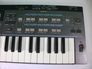 Vintage Cosmo Synthesizer - Casio CZ - 101 4