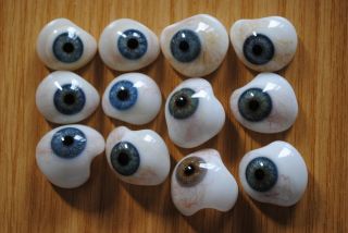 12 Antique German Human Prosthetic Glass Eyes
