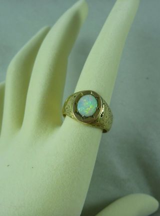 Vintage Estate 18ct/k Yellow Gold Australian Solid White Opal Ring C 1960 
