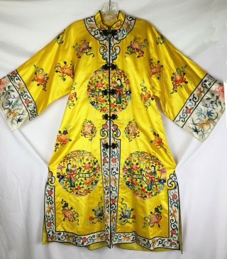 Vintage 60s Bai Hua Hand Embroider Chinese Robe Figural Yellow Flapper 20s Styl