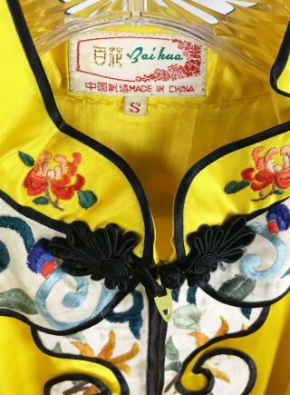 Vintage 60s Bai Hua Hand Embroider Chinese Robe Figural Yellow Flapper 20s Styl 5