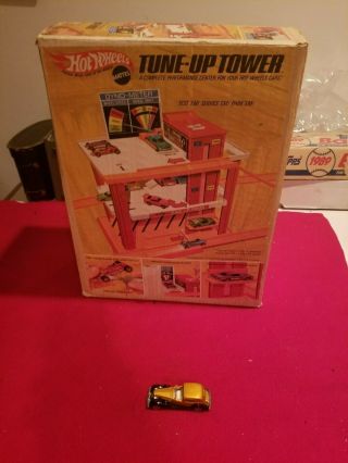 Vintage Hot Wheels Tune Up Tower (Plus 1935 Style Cadillac 1981 Mattel) 4