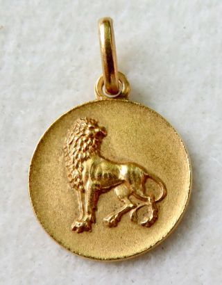 Vintage Solid 750 18k Yellow Gold Hand Worked Lion Charm Pendant Little Treasure
