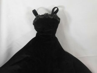 Vintage Madame Alexander 1950 ' s CISSY Black Velvet Gown,  Stole and Slip 2173 4