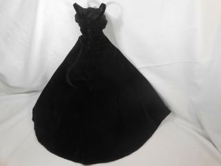 Vintage Madame Alexander 1950 ' s CISSY Black Velvet Gown,  Stole and Slip 2173 5