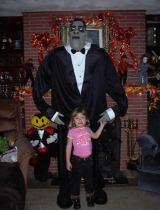 Giant Life Size 7 Foot Lurch The Butler Halloween Prop (very Rare) As - Is