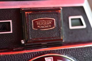 Rare Bertram Munchen Press Camera with 3 Schneider Kreuznak Lenses & More 7