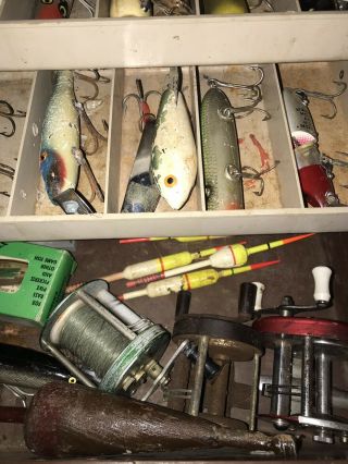 Vintage Tackle Box Full Of Old Fishing Lures Creek Chub Heddon Bobbers Reels 4