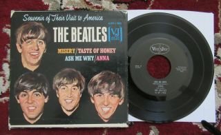 Beatles VINTAGE 1964 VJ ' SOUVENIR OF THEIR VISIT TO AMERICA ' EP RARE LABELS 2