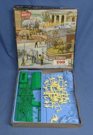 Rare Vintage Airfix - H0 - 00 Scale Playset Series Zoo -