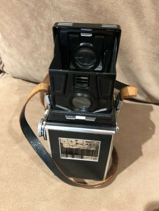Rolleiflex Vintage Twin Lens Camera,  Schneider Xenotar 2.  8 80mm Lens 2