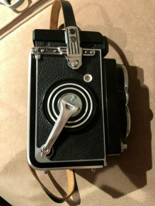 Rolleiflex Vintage Twin Lens Camera,  Schneider Xenotar 2.  8 80mm Lens 4