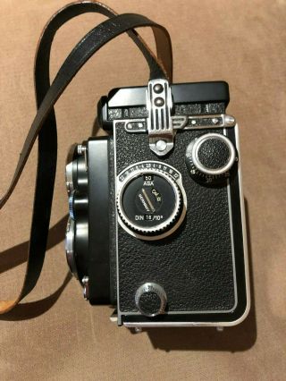 Rolleiflex Vintage Twin Lens Camera,  Schneider Xenotar 2.  8 80mm Lens 5