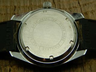 Vintage Swiss Made Lucerne Calender Diver ' s Watch with rotating bezel 3