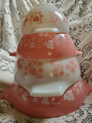 Pyrex Pink Gooseberry Cinderella Nesting Batter Mixing Bowl Set Vintage 441 - 444