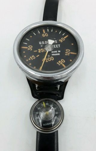 Vintage U.  S.  Divers 250ft Depth Gauge Wrist Watch Style France Aquastar Scubapro