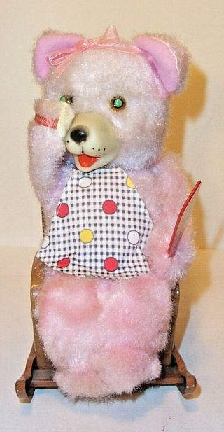 VERY RARE 1950 ' s BATTERY OPERATED MAKE - UP BEAR TIN LITHO TOY MT Co.  JAPAN 2