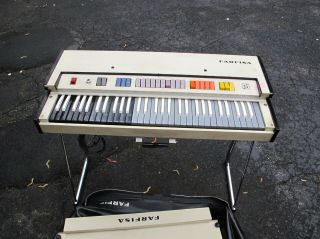 Vintage 1960s Farfisa C5/163 Compact Fast 5 Keyboard Organ