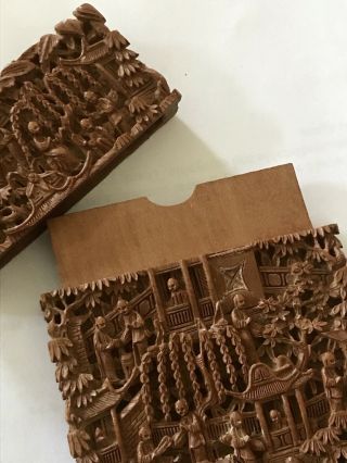 FINE QUALITY ANTIQUE CHINESE CANTONESE CANTON SANDALWOOD CARVED CARD CASE 10