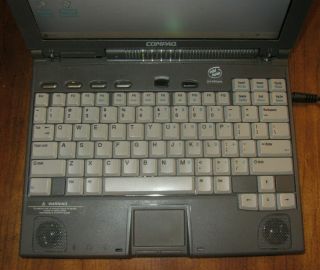 Vintage Compaq Armada 4131T Pentium 133MHz 32MB RAM Windows 95 A w/ Dock 4