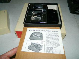 Vintage Kodak Carousel 850H Projector w/ Case,  Remote,  Tray & Inst. 8