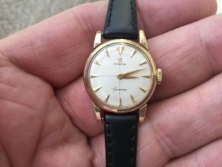 Vintage Ladies 9ct Solid Gold Omega Geneve Pie Pan Dial Watch Boxed 10