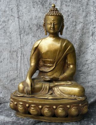 Fine Antique Chinese Bronze Buddha.  1900.  14 ½ Inches.
