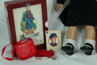 AMERICAN GIRL DOLL MOLLY McINTIRE with Extra Glasses and Book Satchel 3