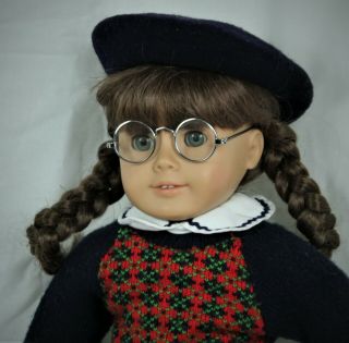 AMERICAN GIRL DOLL MOLLY McINTIRE with Extra Glasses and Book Satchel 4