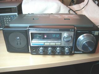 Vintage Panasonic Rf 3100 Fm - Mw - Sw 31 - Band Receiver Cond.