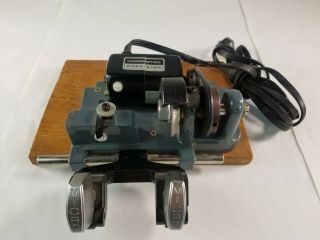 Vintage MICROMETRIC PRECISION Series Motor TYPE M - 109 115V 5000 RPM KEY CUTTER 4