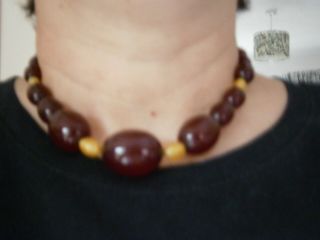 Vintage Choker length Cherry Amber Bakelite ? and yellow Bead Necklace 44 grams 4