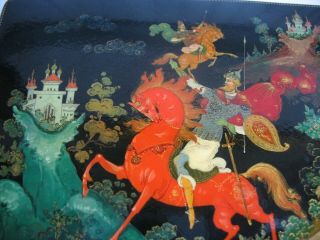 Vintage Soviet Russian lacquered Palekh hand painted box 1983 SIGNED USSR 3
