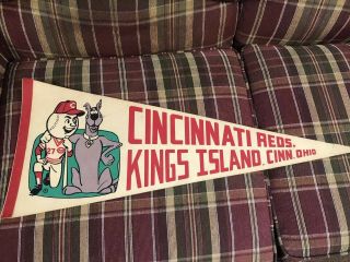 Rare Vintage Cincinnati Reds Kings Island Cinn.  Ohio Pennant Scooby Doo Mr.  Red