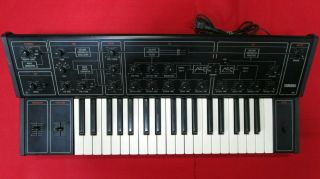Yamaha Cs - 10 Vintage Analog Synthesizer