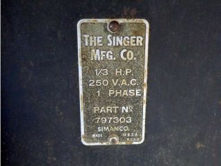 Antique Singer Model 81 - 10 Overlock Serger Industrial sewing machine 3
