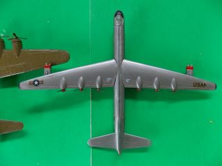 vintage AURORA small scale B - 17 & B - 36 built with old style stand 7