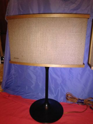 Pair Vintage Bose 901 Series VI Speakers w/ Tulip Stands.  No equalizer. 4