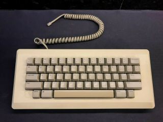 Vintage Apple Macintosh M0110 Keyboard For The 128k & 512k