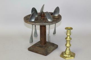 Rare 18th C William & Mary Revolving Wood Spoon Rack In Attic Surface