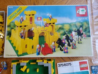 Vintage (1978) LEGO 6075 / 375 Yellow Classic Castle Set - w/ box & instructions 3